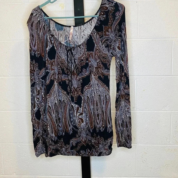 Rue21 Long Sleeve Top sz Small - Picture 11 of 11